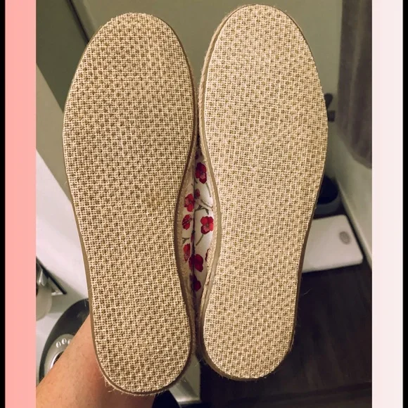 Toms - Picture 4 of 6